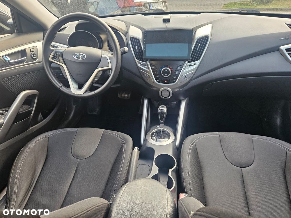 Hyundai Veloster 1.6 DCT Trend - 19