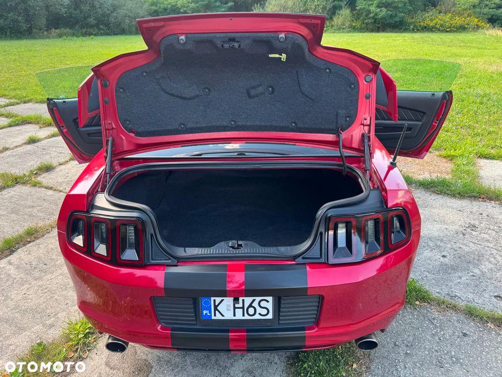 Ford Mustang 5.0 V8 GT - 4
