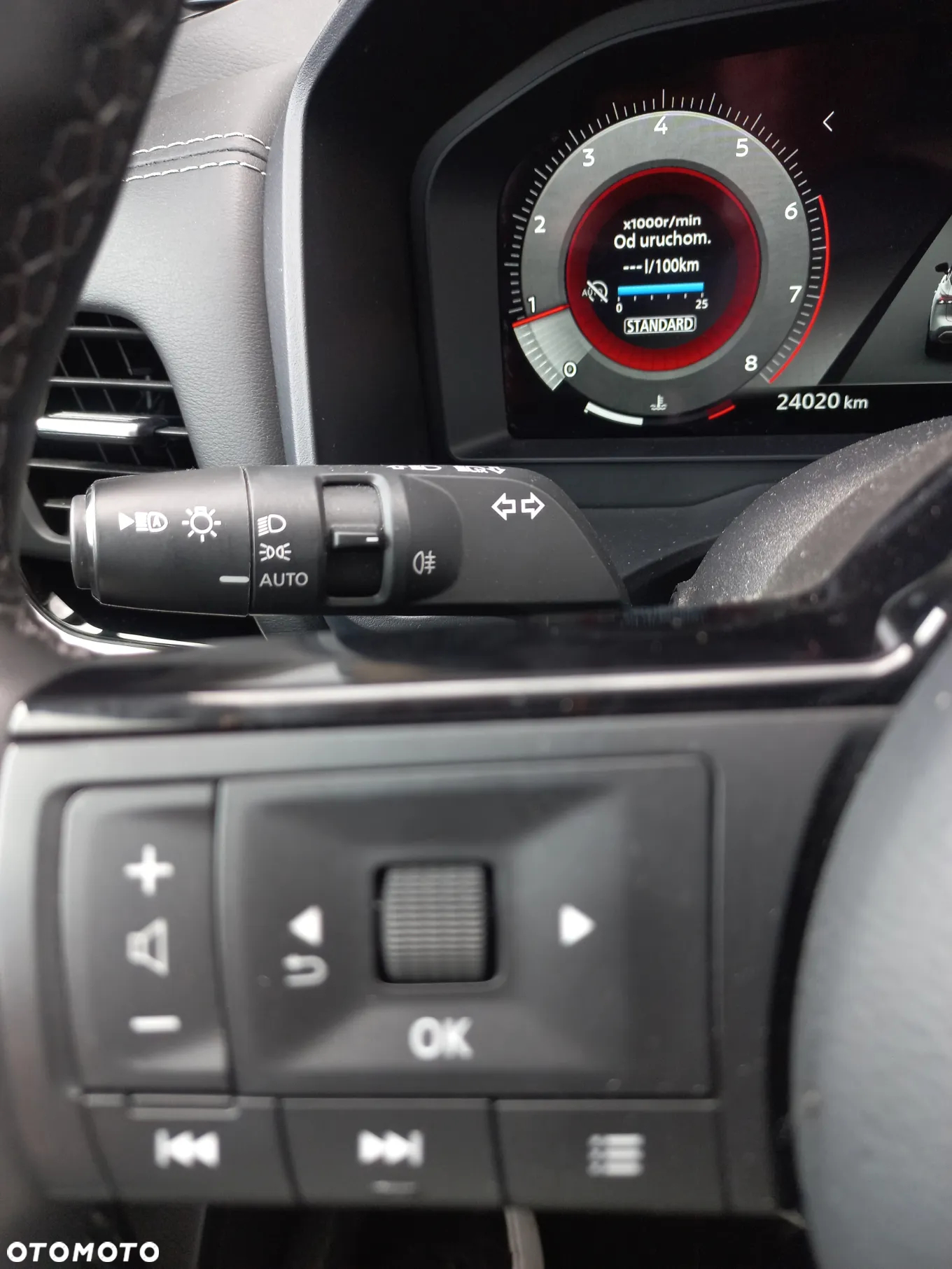 Nissan Qashqai 1.3 DIG-T mHEV N-Connecta - 10