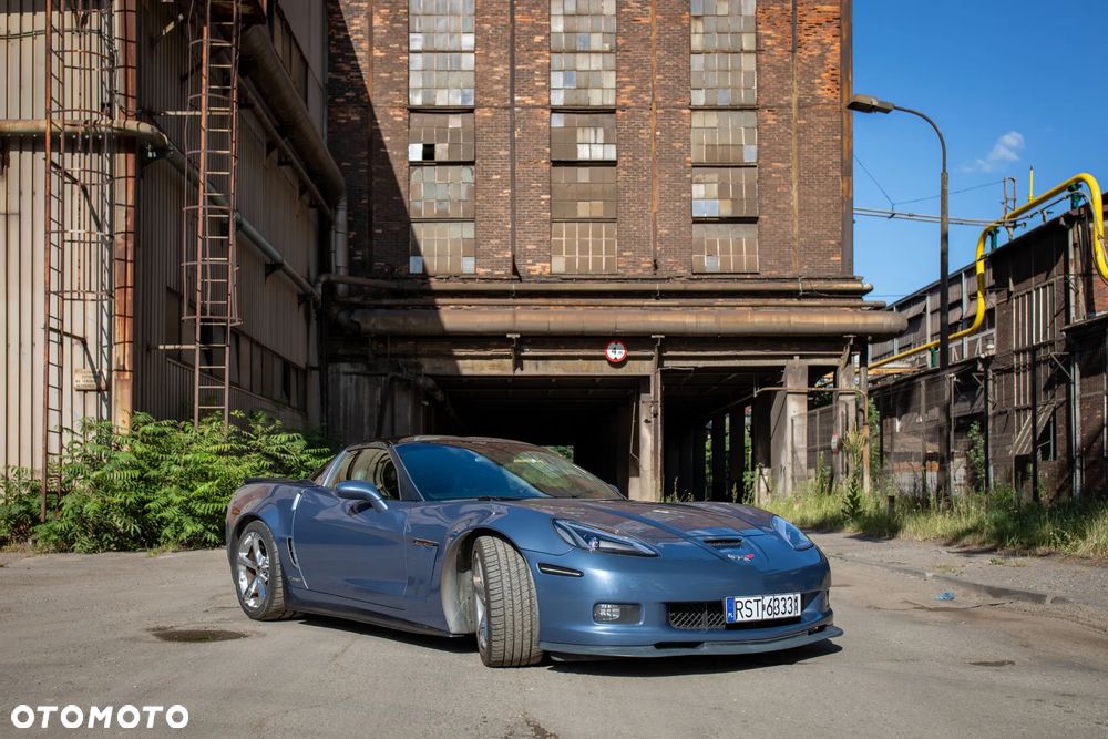 Chevrolet Corvette - 1