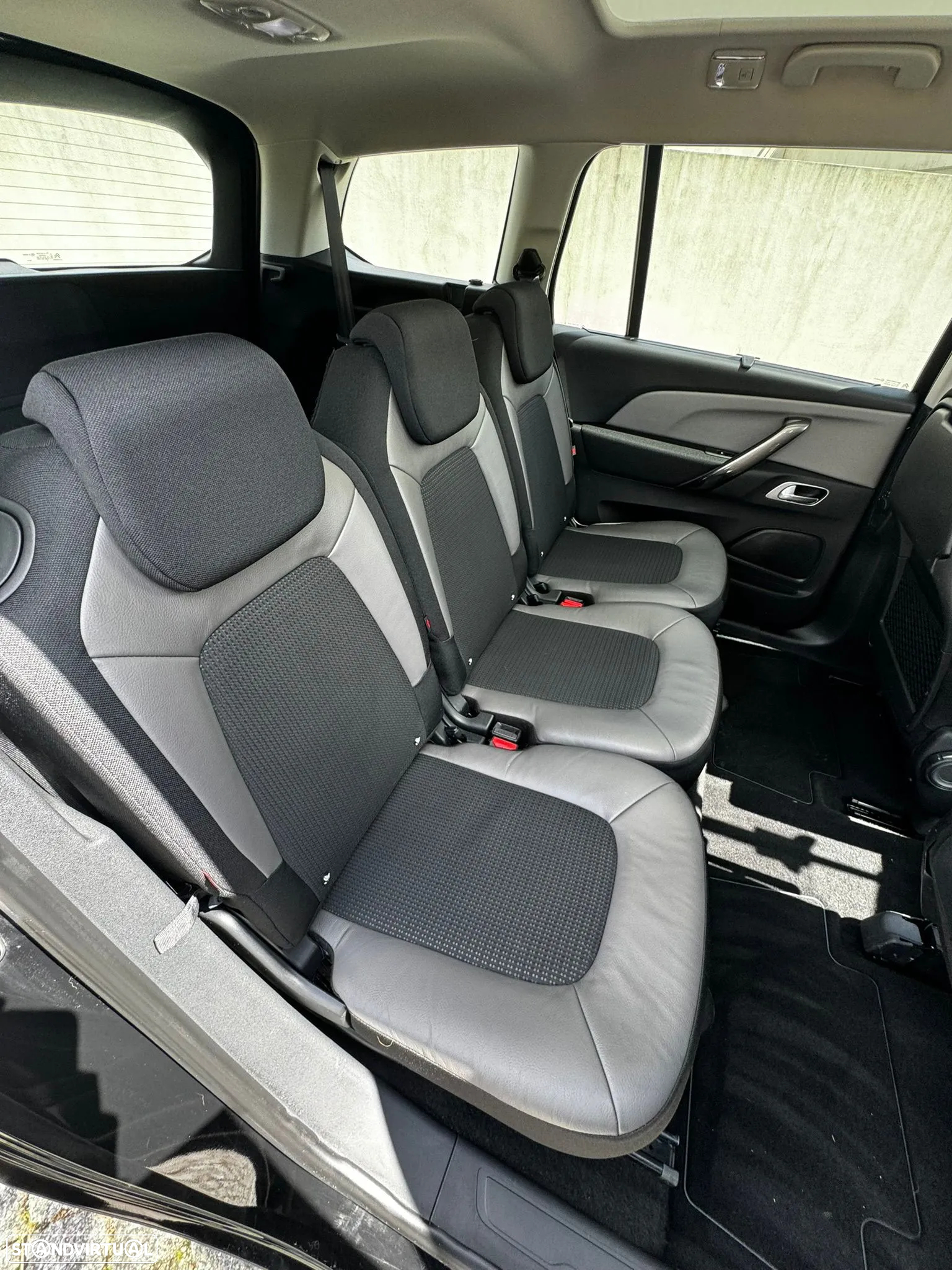 Citroën Grand C4 Spacetourer BlueHDi 130 Stop&Start EAT8 SHINE - 11