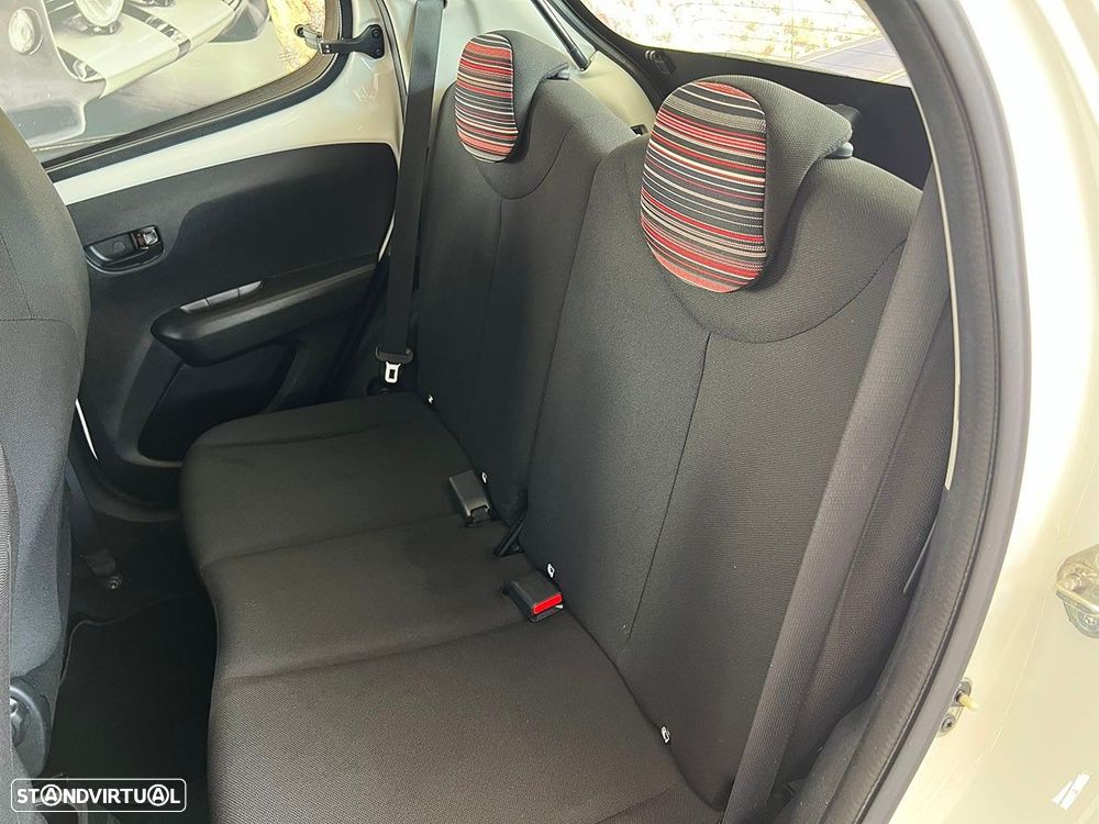 Citroën C1 1.0 VTi Feel S&S - 19