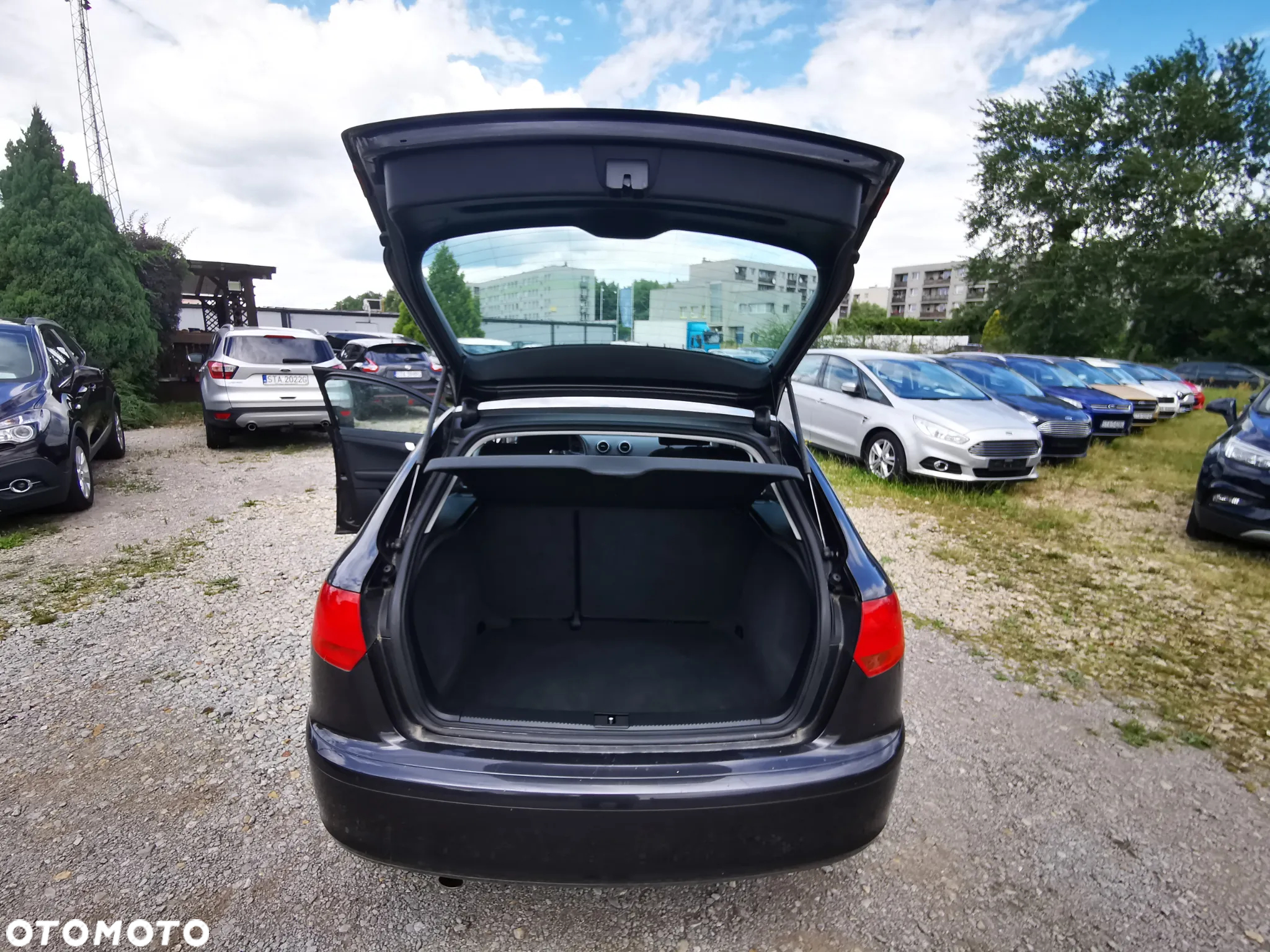 Audi A3 1.6 Attraction - 12