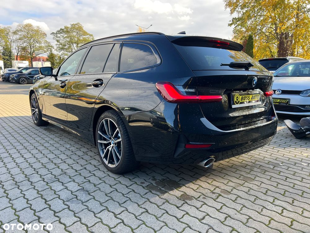 BMW Seria 3 330e Sport Line - 6