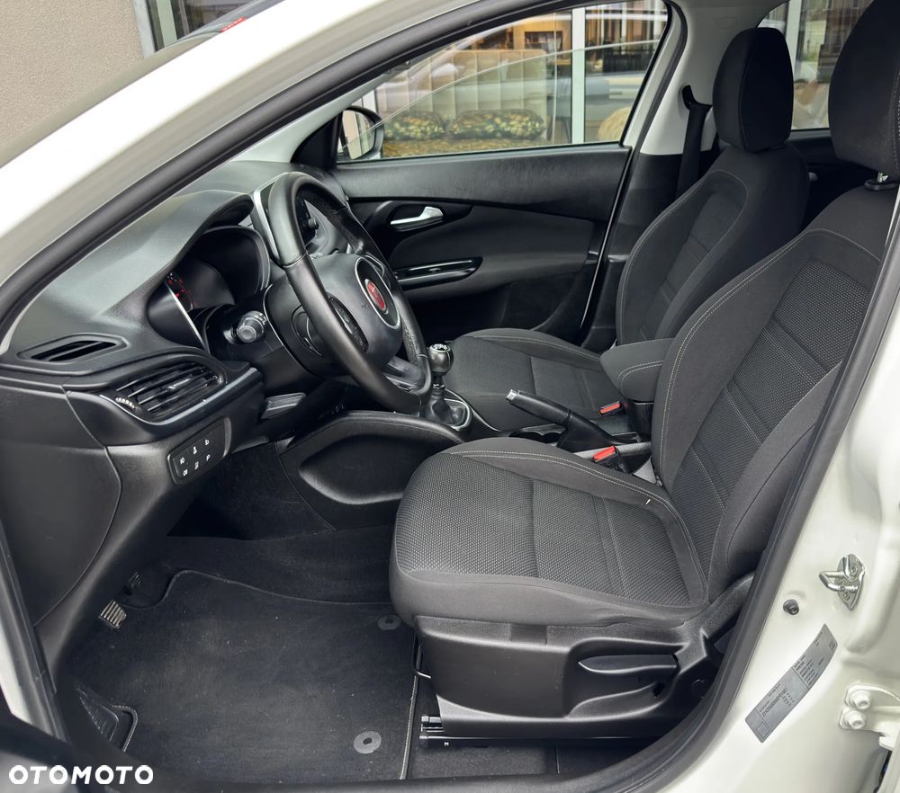 Fiat Tipo 1.4 T-Jet Business Line - 17