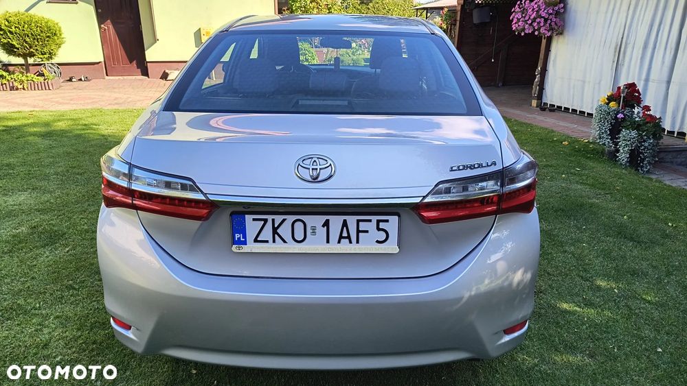 Toyota Corolla 1.6 Comfort - 5