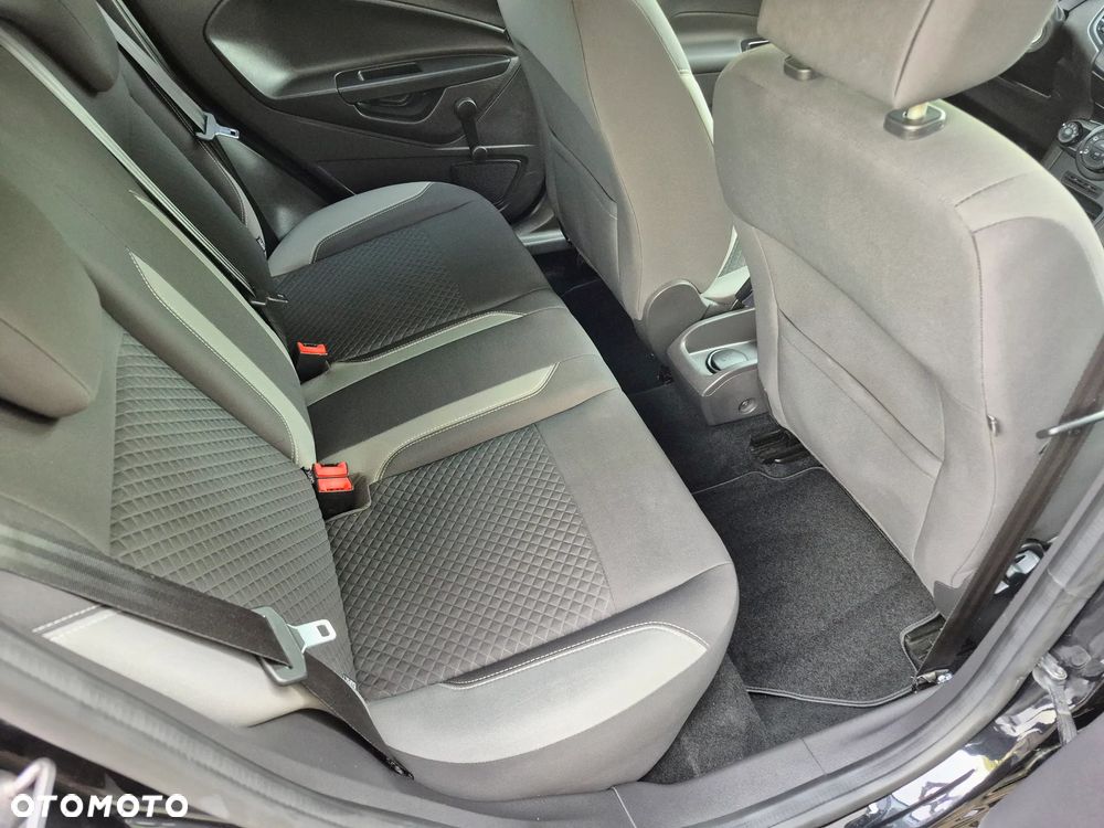 Ford Fiesta 1.25 Celebration - 13