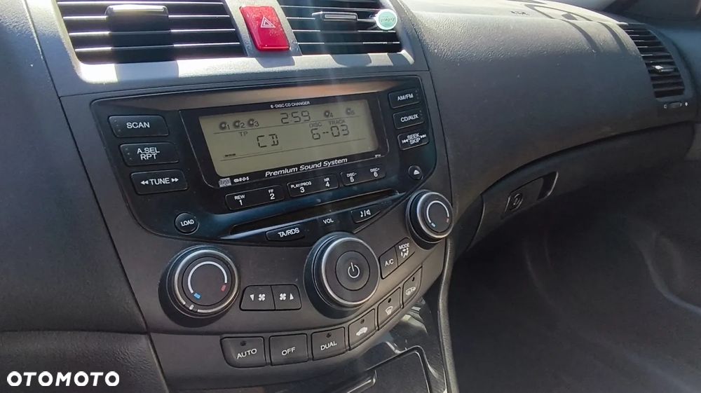 Honda Accord 2.0 Sport - 8