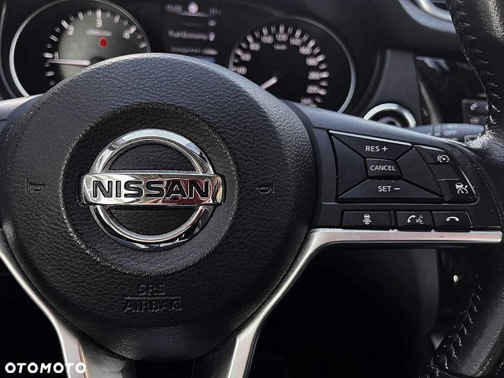 Nissan Qashqai 1.5 dCi N-CONNECTA - 23