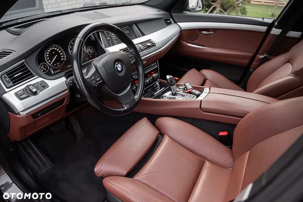 BMW 5GT 535i xDrive - 16