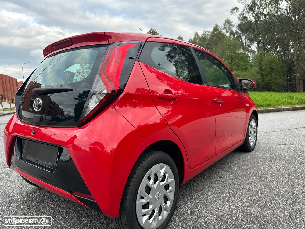 Toyota Aygo x-play - 19