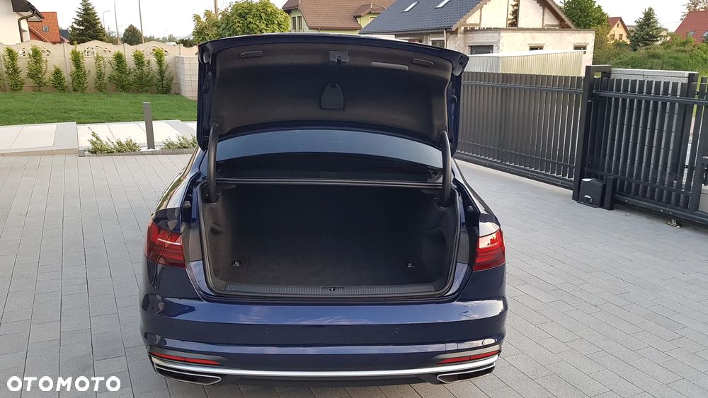 Audi A4 Limousine 35 TFSI Sport S tronic - 40