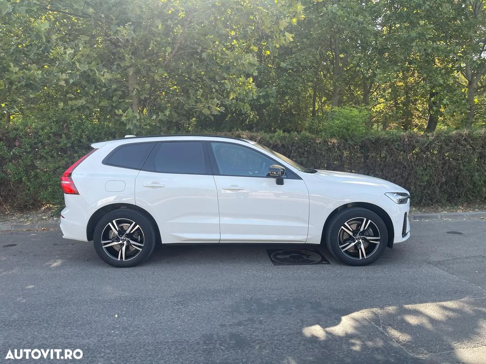 Volvo XC 60 B4 MHEV AT8 FWD R-Design - 6