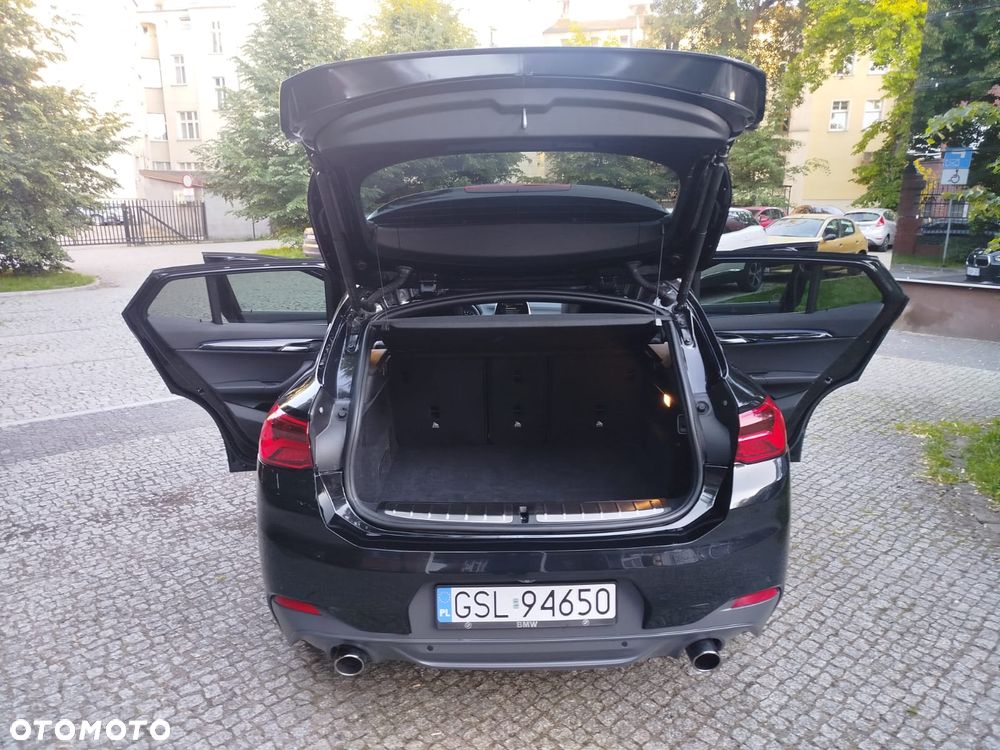 BMW X2 xDrive20i Advantage Plus - 6