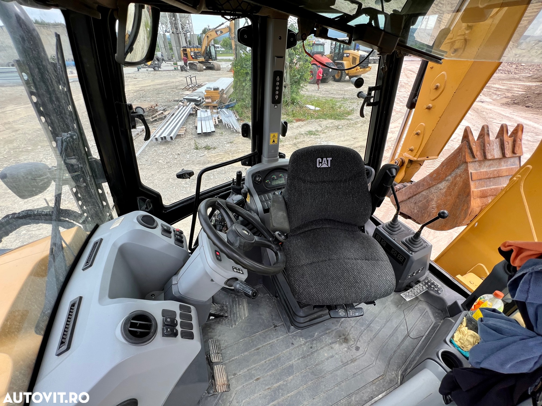 Caterpillar 434F2 - 10