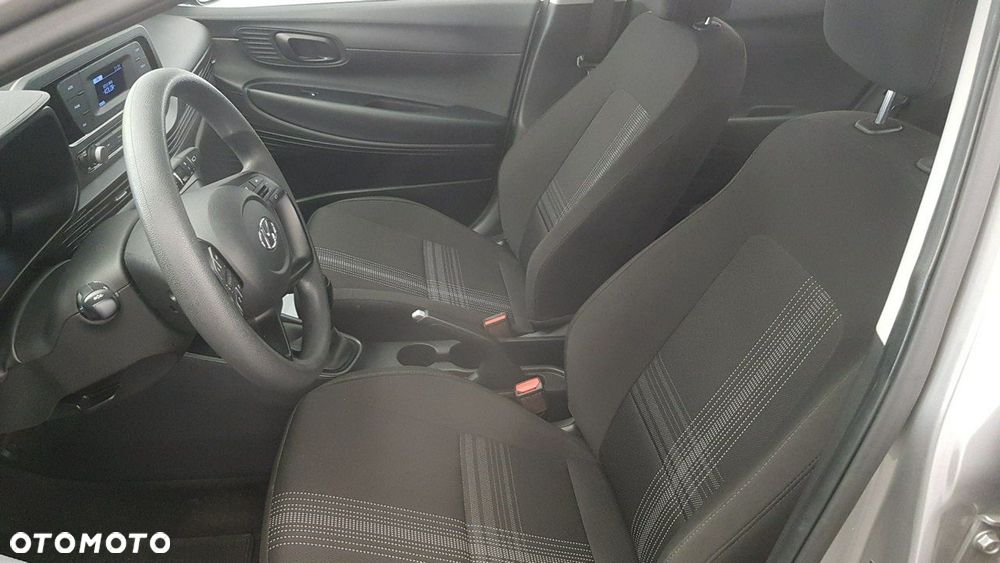 Hyundai i20 - 16