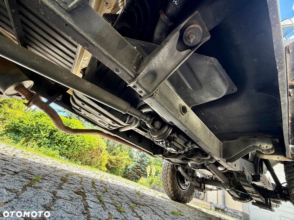 Toyota Land Cruiser - 24