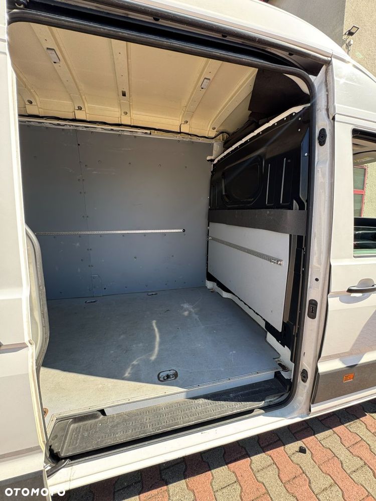 Volkswagen CRAFTER - 11