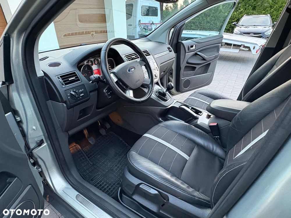 Ford Kuga 2.0 TDCi 4x4 Titanium - 18