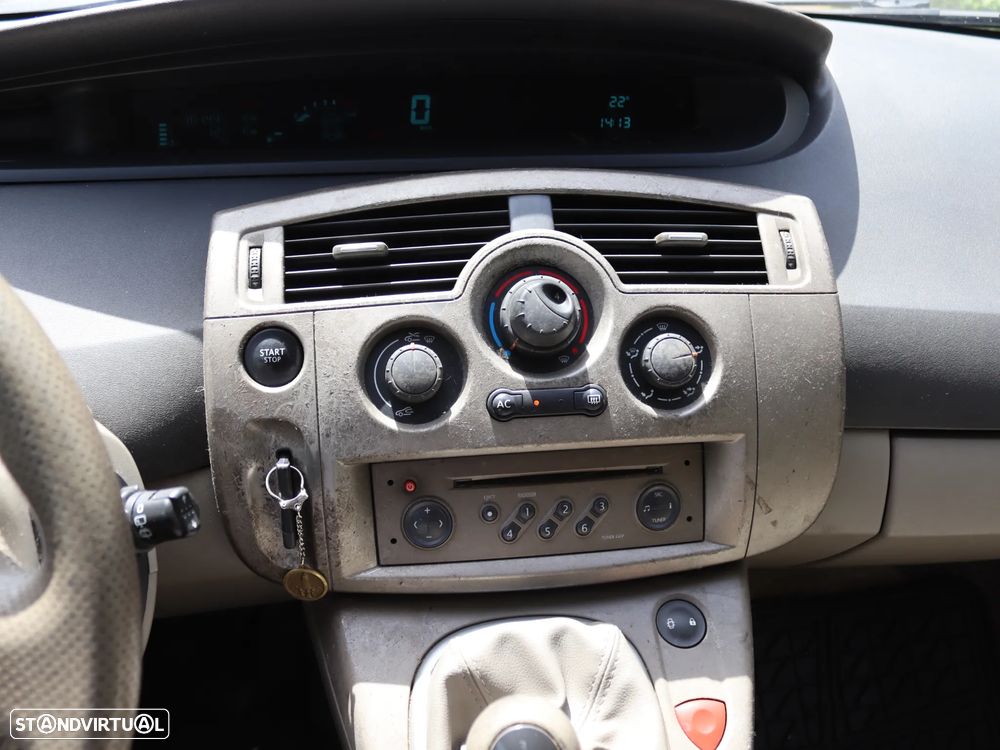 Renault Scénic 1.5 dCi Confort - 16