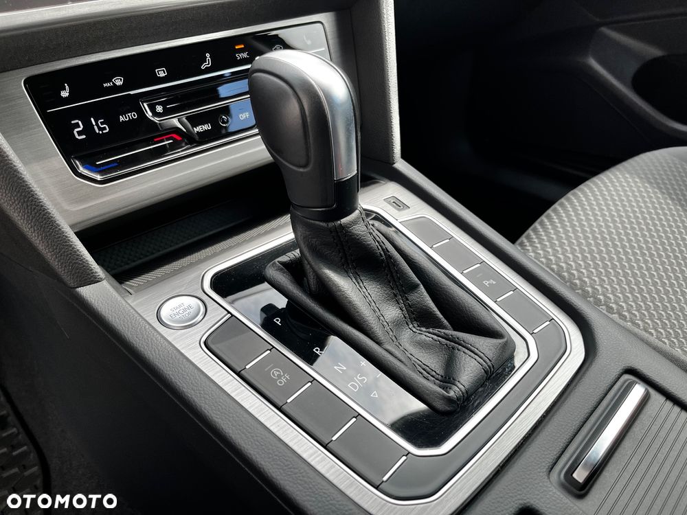 Volkswagen Passat 1.5 TSI EVO Essence DSG - 16