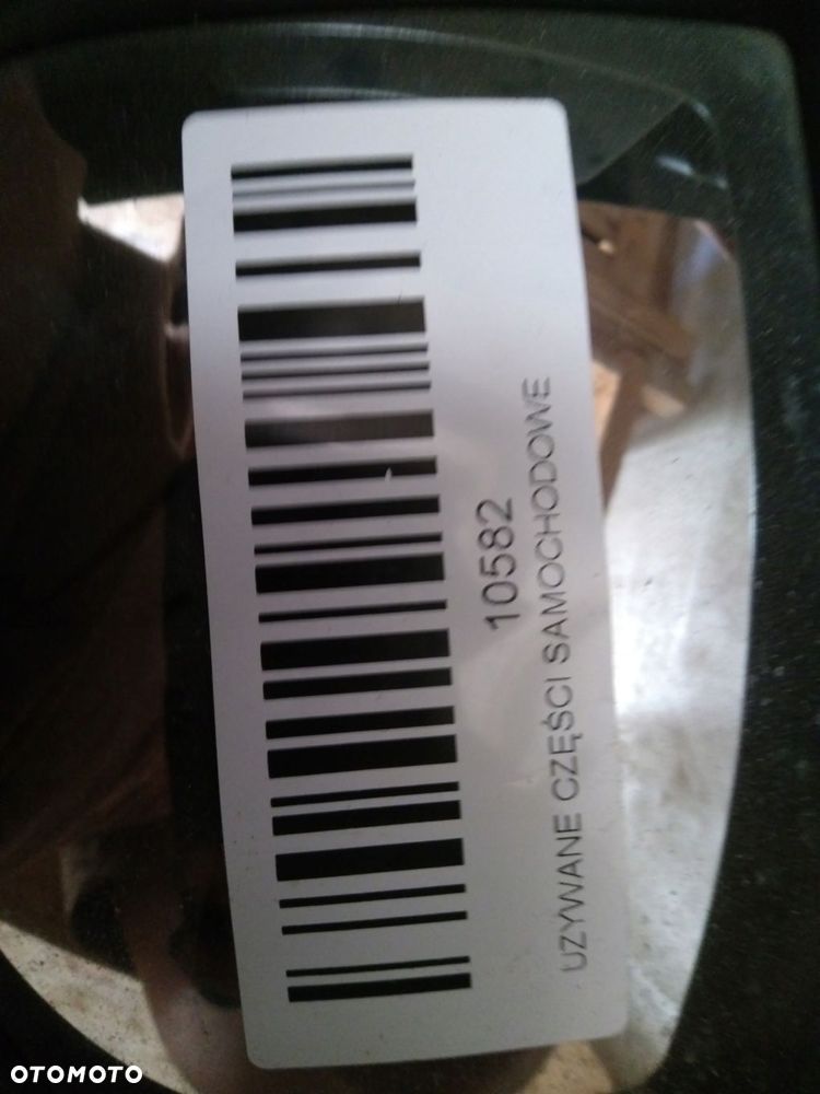 LUSTERKO PRAWE IVECO DAILY IV 14R- 2PIN - 8