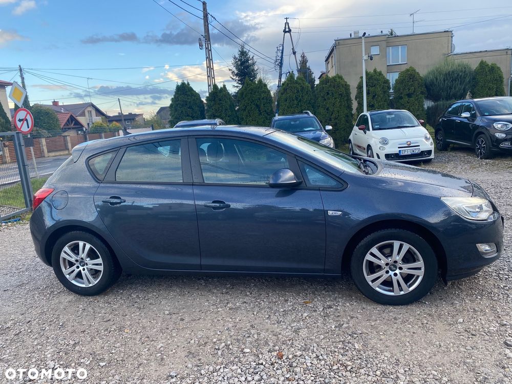 Opel Astra 1.4 Turbo Design Edition - 16