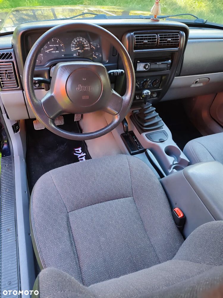 Jeep Cherokee 2.5 TD - 11