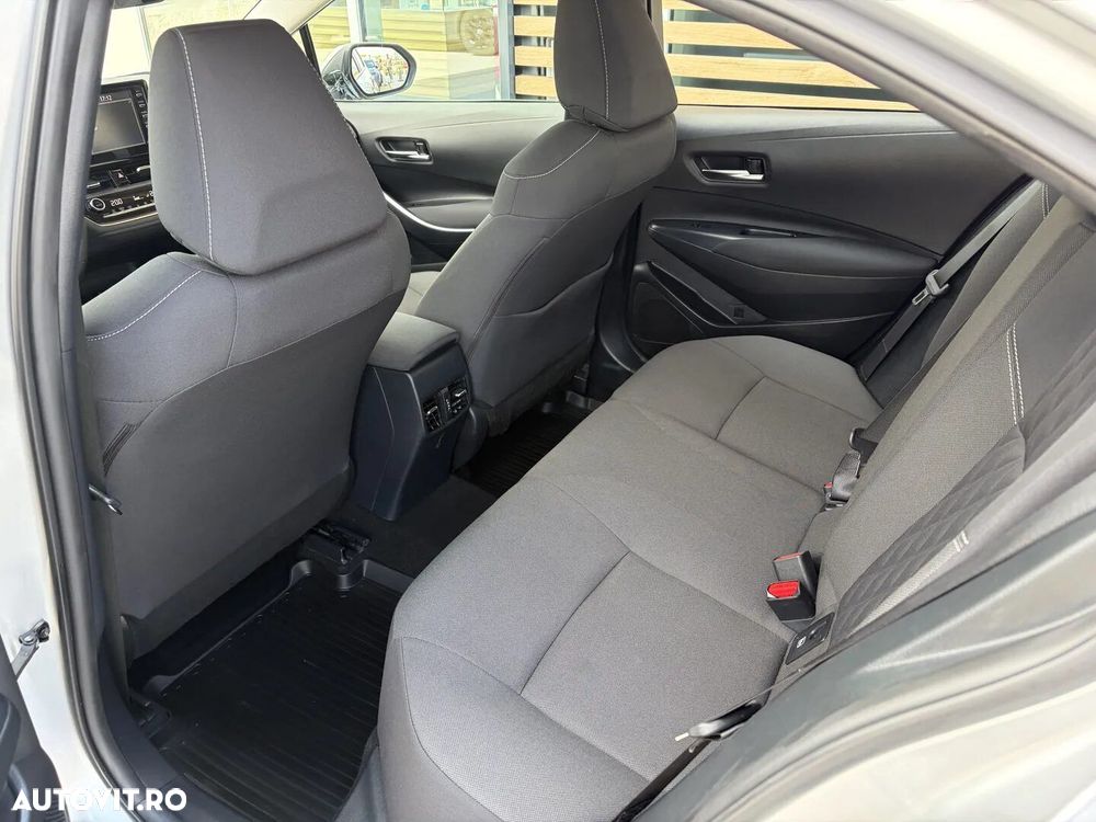Toyota Corolla 1.6 Dynamic - 12
