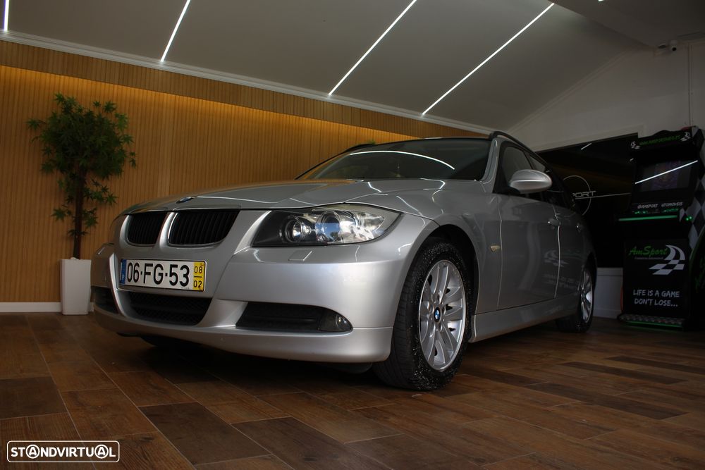 BMW 320 d Dynamic - 3