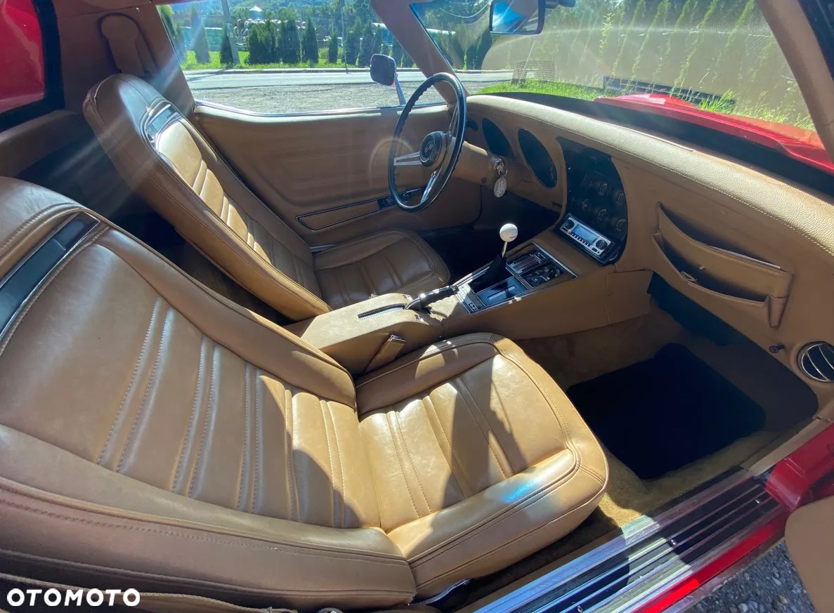 Chevrolet Corvette - 7
