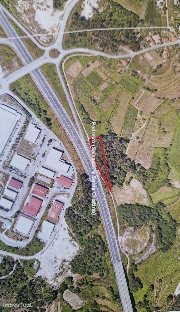 Terreno à venda, junto ao IC 28, em Padreiro, Arcos de Valdevez - Grande imagem: 4/5