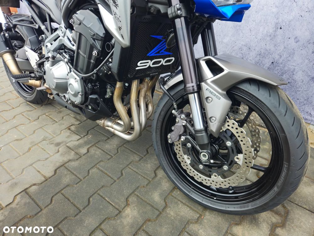 Kawasaki Z 900 - 23