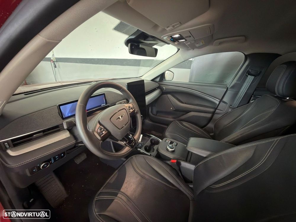 Ford Mustang Mach-E 75.7 kWh Base - 9