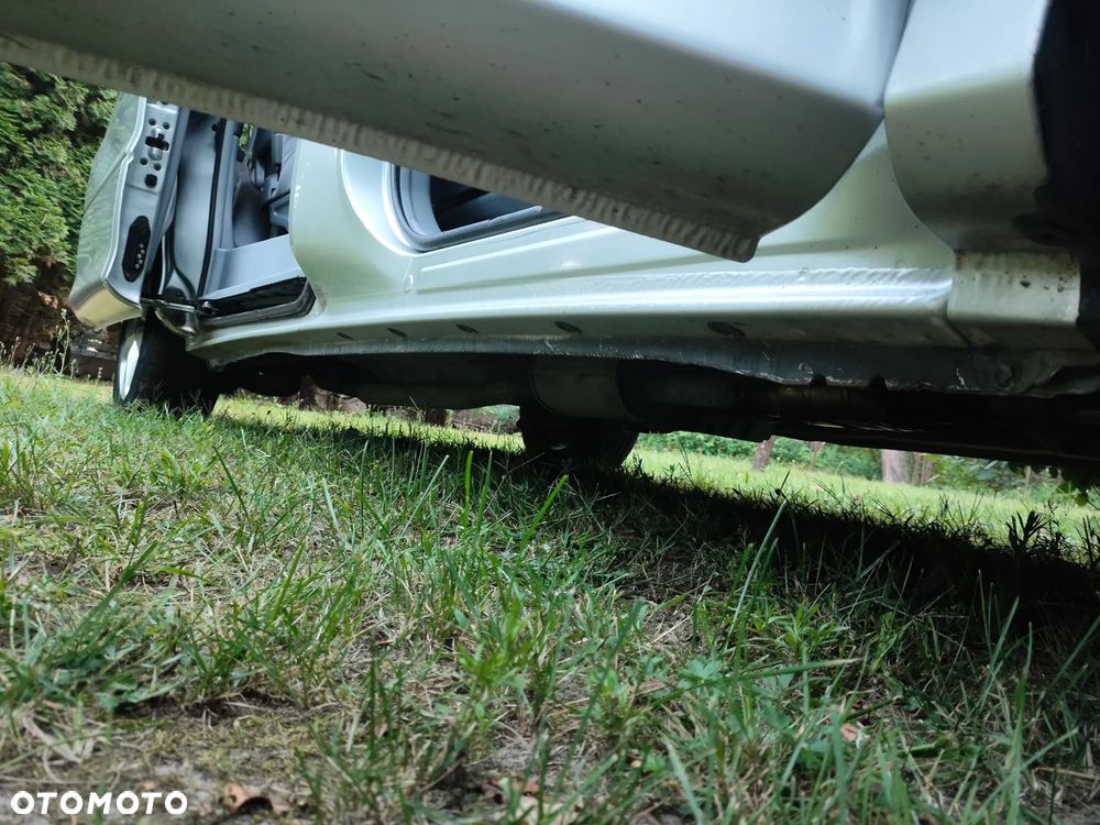 Toyota Previa 2.0 D-4D Linea Terra - 20