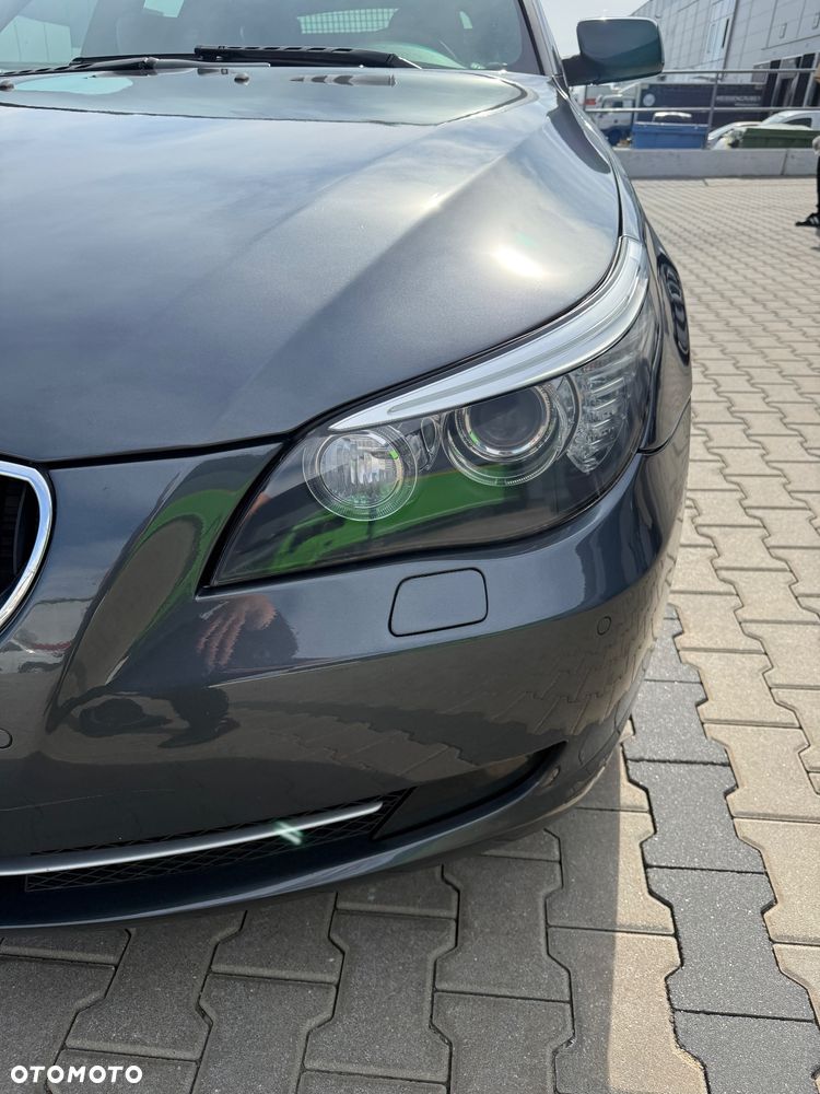 BMW Seria 5 530d Sport-Aut Edition Sport - 7