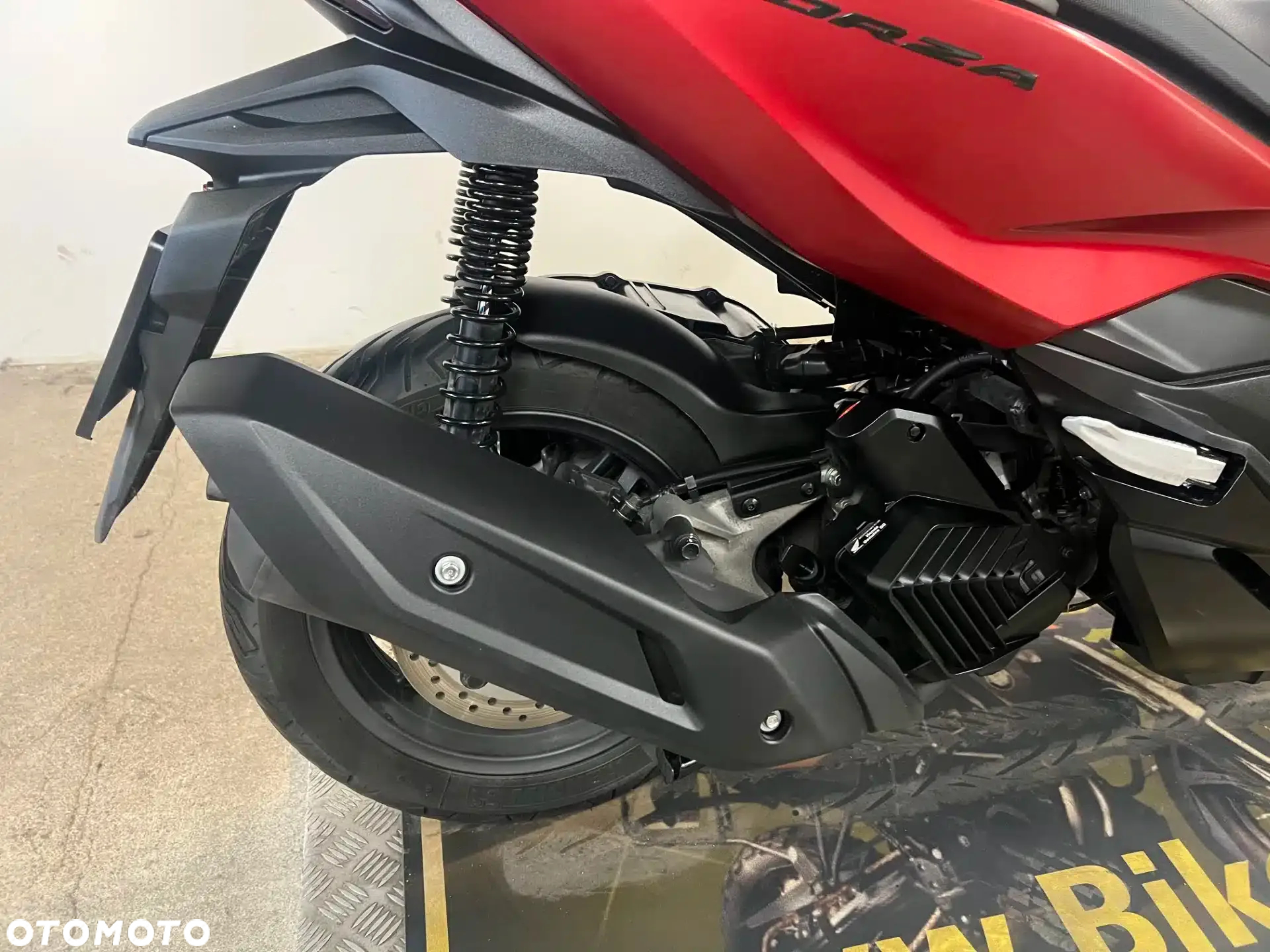 Honda NSS - 15