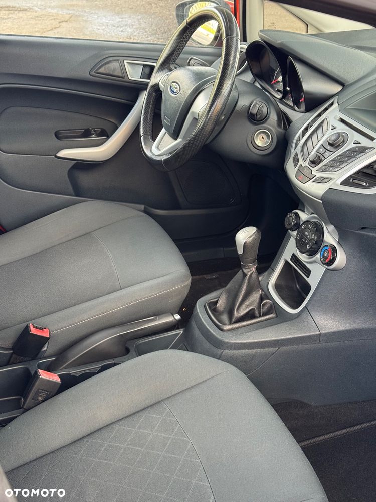 Ford Fiesta - 20