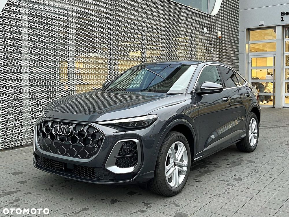 Audi Q5 Sportback - 9