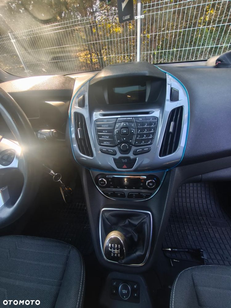 Ford Tourneo Connect - 3