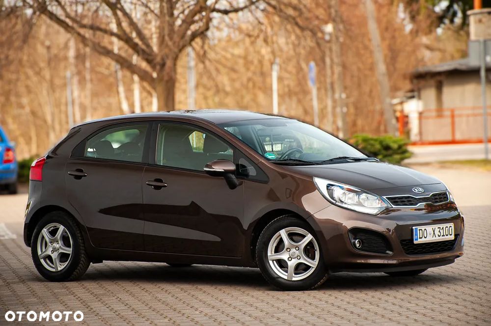 Kia Rio - 5