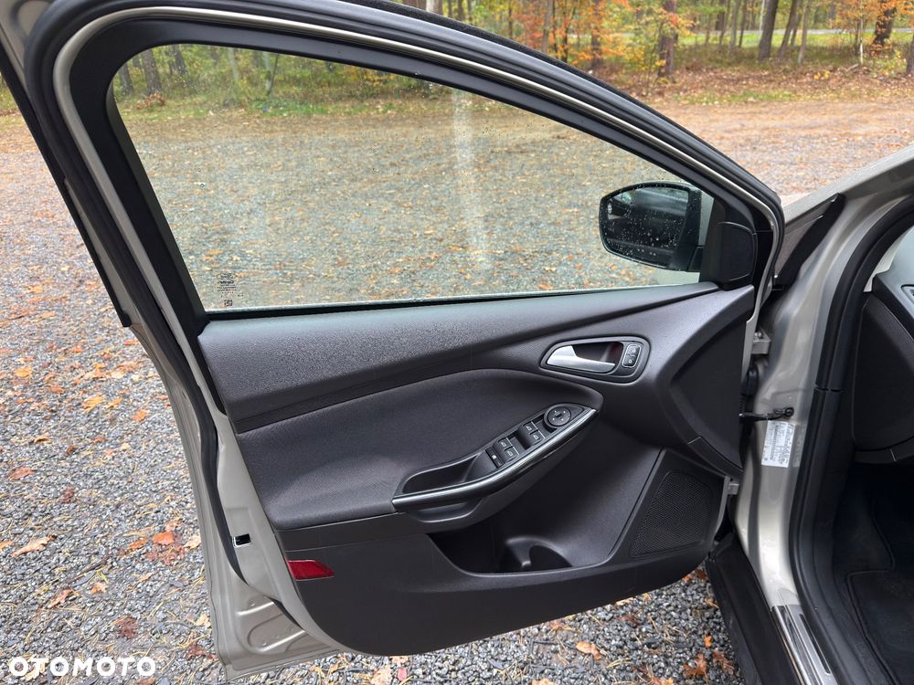 Ford Focus - 27