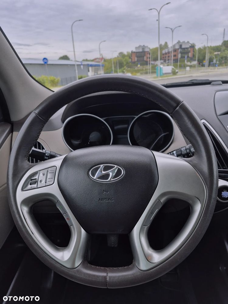 Hyundai ix35 2.0 4WD Premium - 22