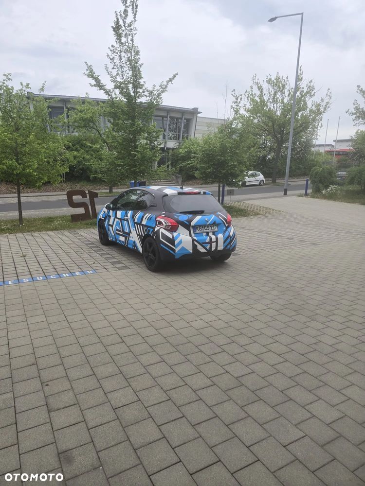 Peugeot 208 1.6 e-HDi Active STT - 4