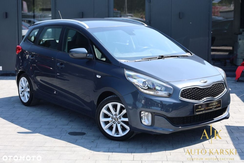 Kia Carens - 9