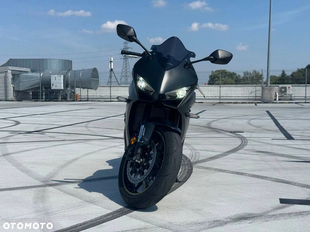 Honda CBR - 5
