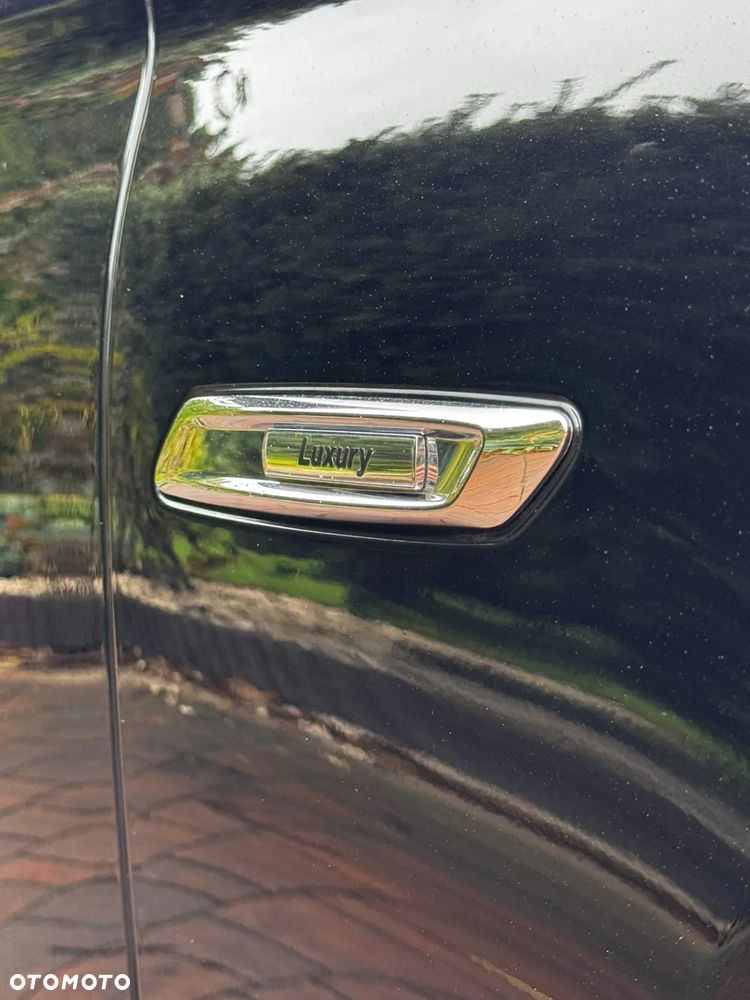 BMW Seria 5 530d Touring Luxury Line - 24