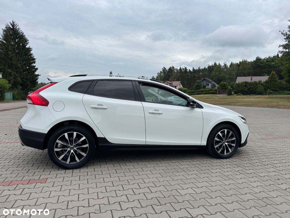 Volvo V40 Cross Country T3 Drive-E Dynamic Edition - 13