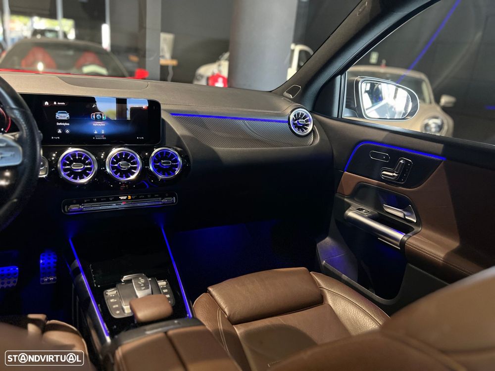 Mercedes-Benz GLA 180 d - 34