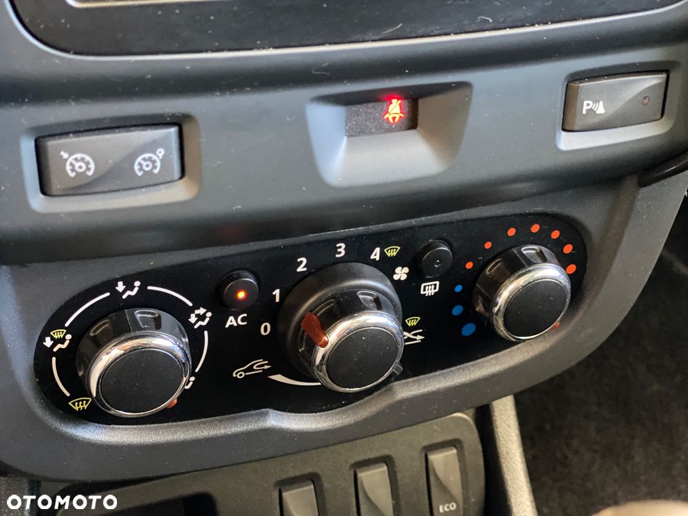 Dacia Duster 1.6 Laureate - 27